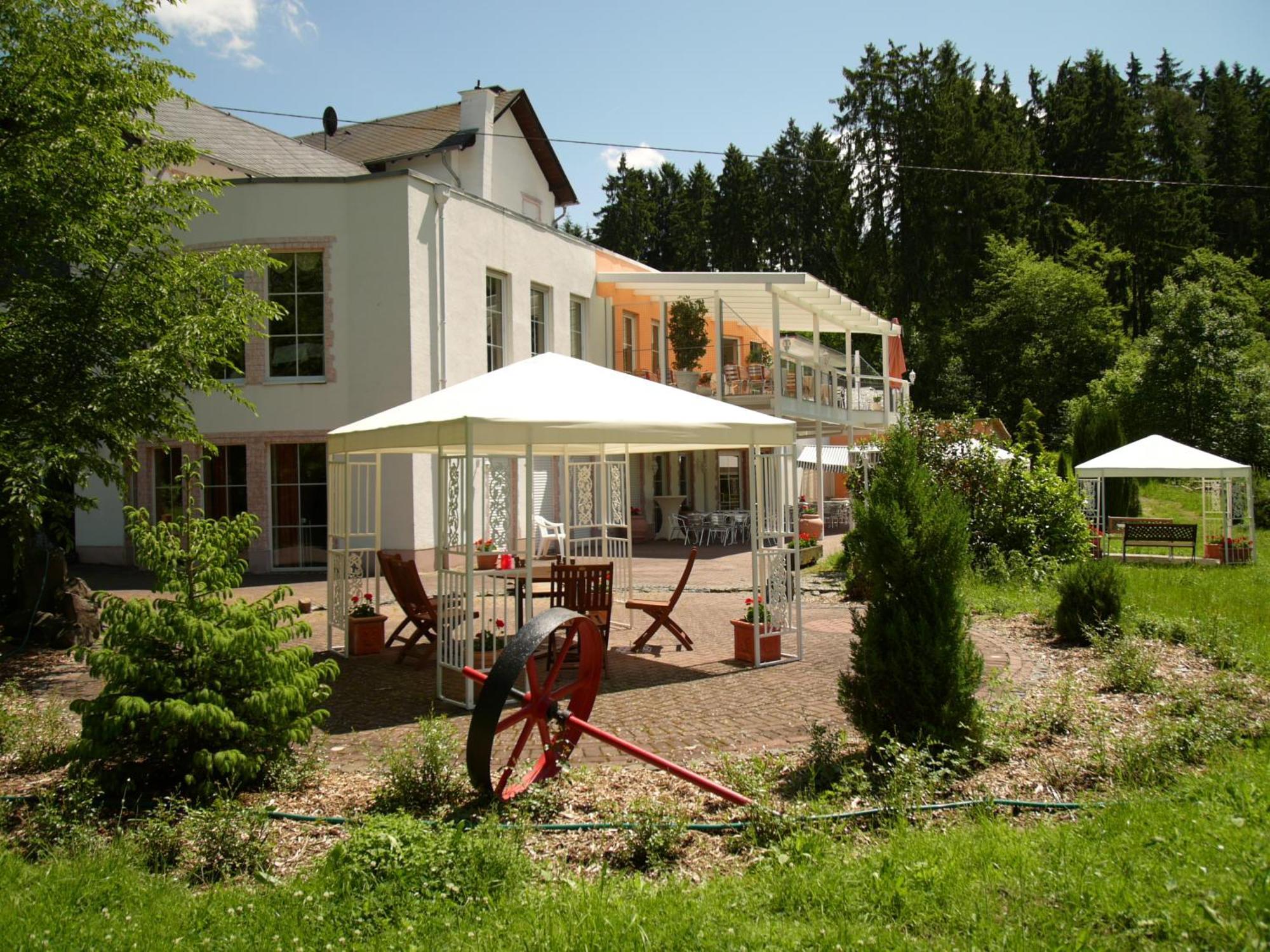 Studentenmuehle Hotel - Restaurant Nomborn Esterno foto